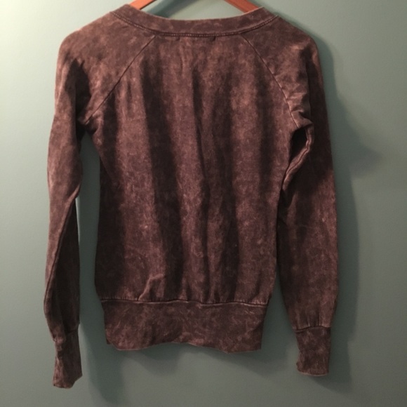 UB V neck sweater - Picture 2 of 2